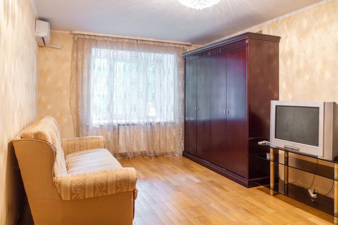 Apartmán Rybalskaya 8 Kyjev Exteriér fotografie